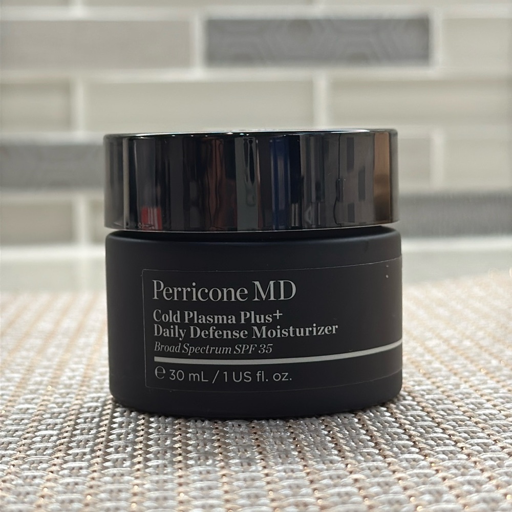 Perricone MD Cold Plasma Plus+ Daily Defense Moisturizer Broad Spectrum SPF 35